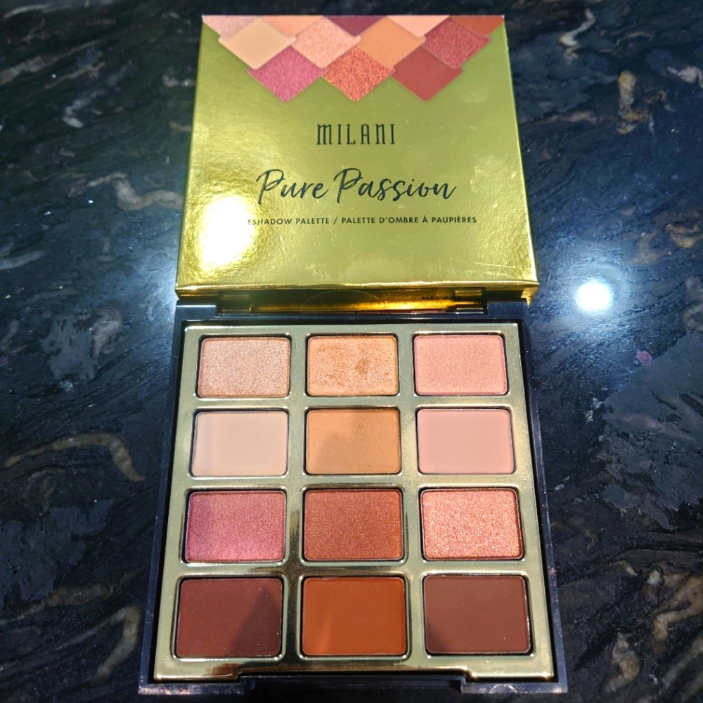NIB Milani Pure Passion Eyeshadow Palette - Warm Tones